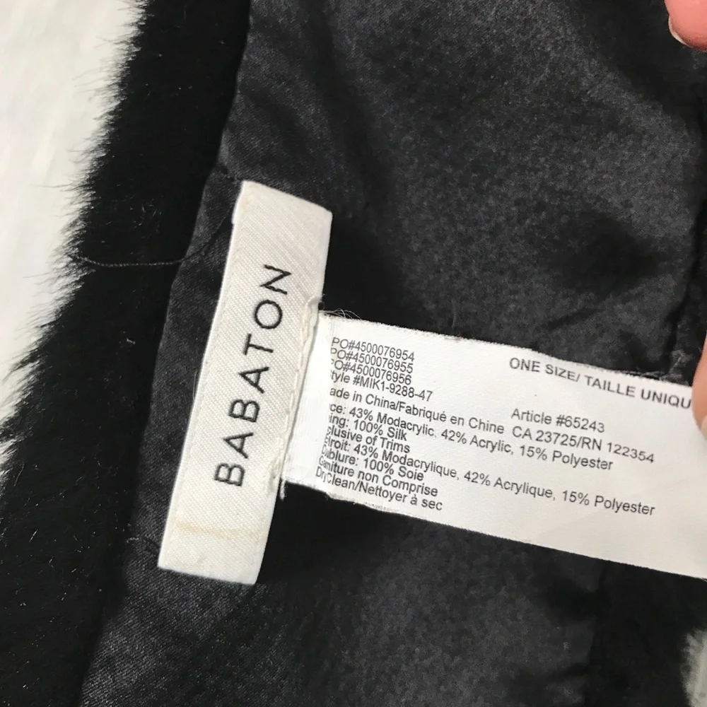 ARITZIA BABATON BLACK FAUX SCARF RECTANGLE WRAP